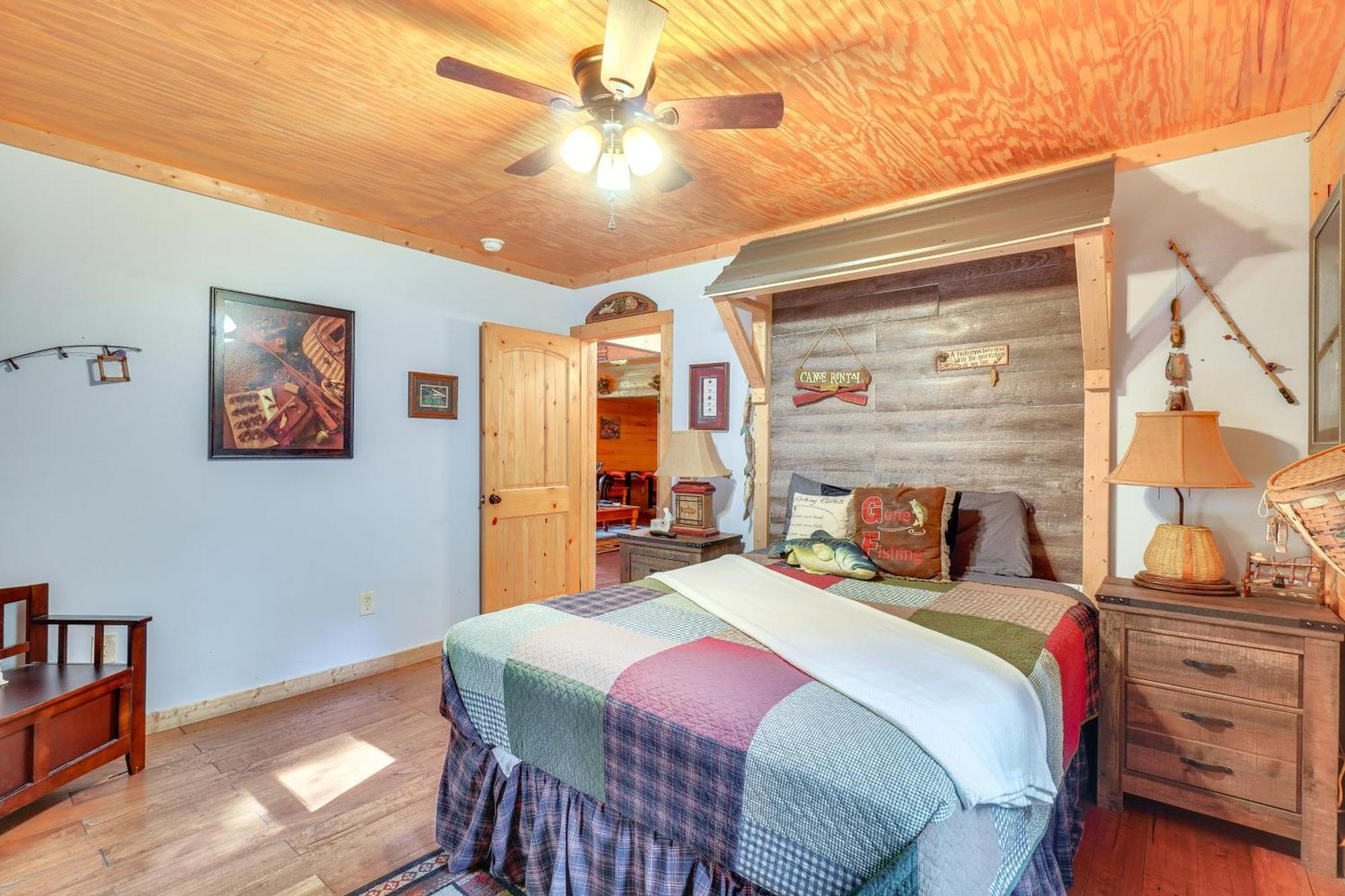 Just Fur Relaxin Sevierville Cabin With Hot Tub! Exterior photo